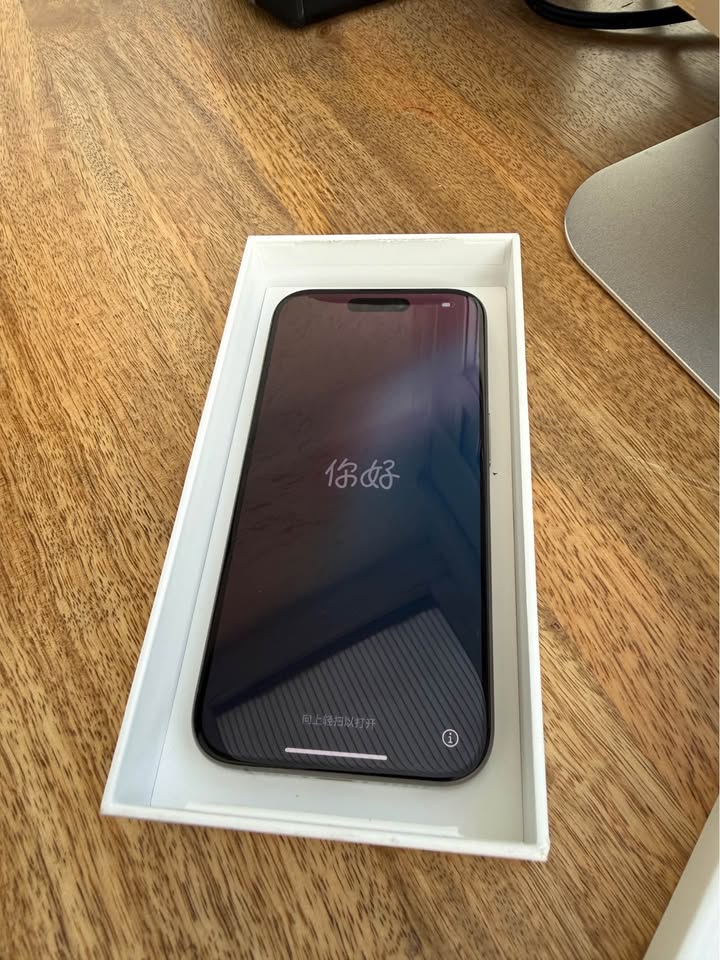 iPhone 15 Pro – 128GB – Natural Titanium (Unlocked)